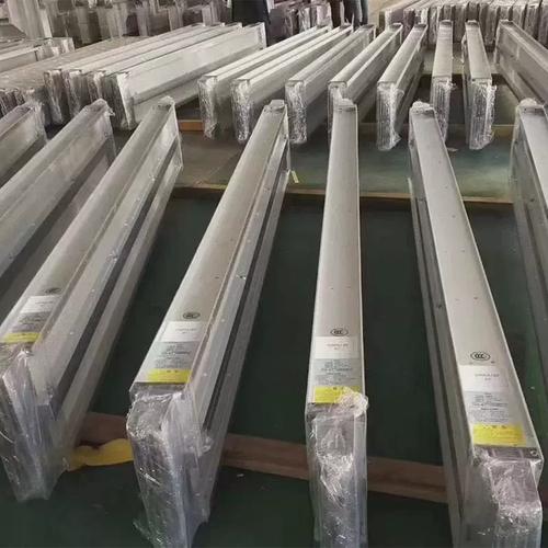 低压母线槽插接式母线槽电房母线槽照明母线空气型封闭式母线槽