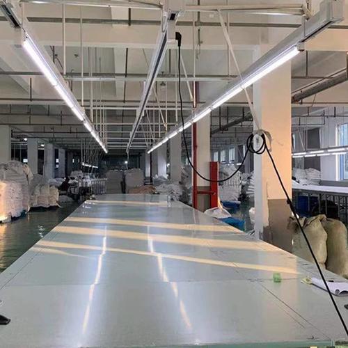 ll服装厂照明母线槽桥架灯架缝纫机车间流水线照明供电铝合金母线