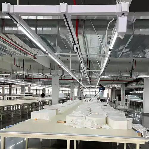 厂家直销 供电照明式母线槽车间流水线 服装厂照明母线槽桥架灯架