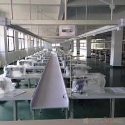 无锡HM豪迈电器照明动力混合灯架母线槽与照明母线槽的特点与应用